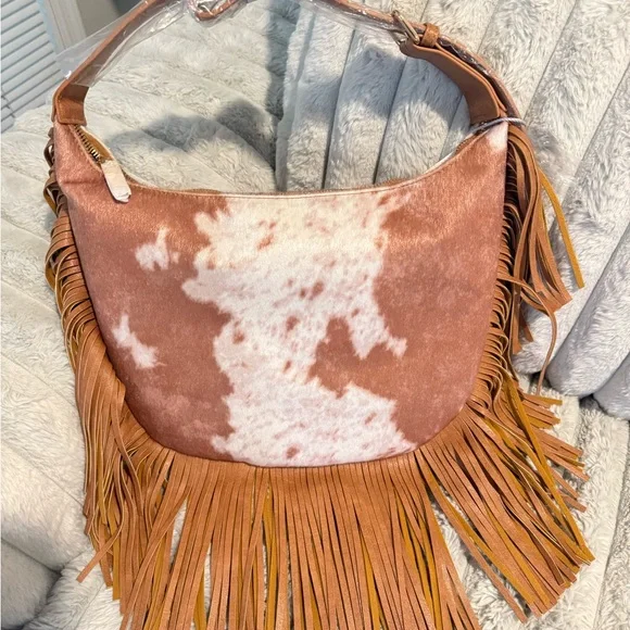 NEW Faux Suede Brown Cow Print Fringe Hobo Shoulder Bag - Picture 3 of 5